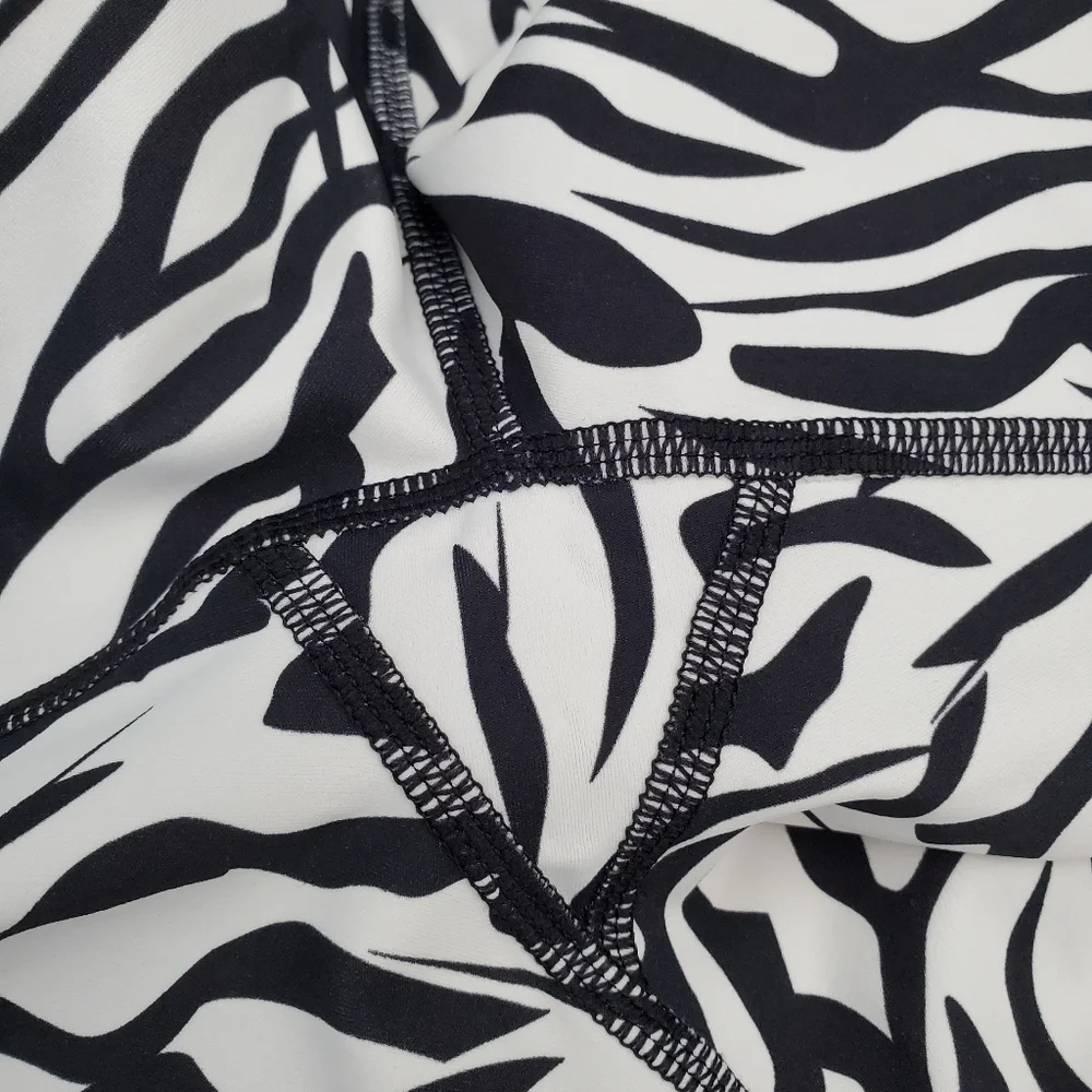 Zyia • Safari Pocket Brilliant Leggings